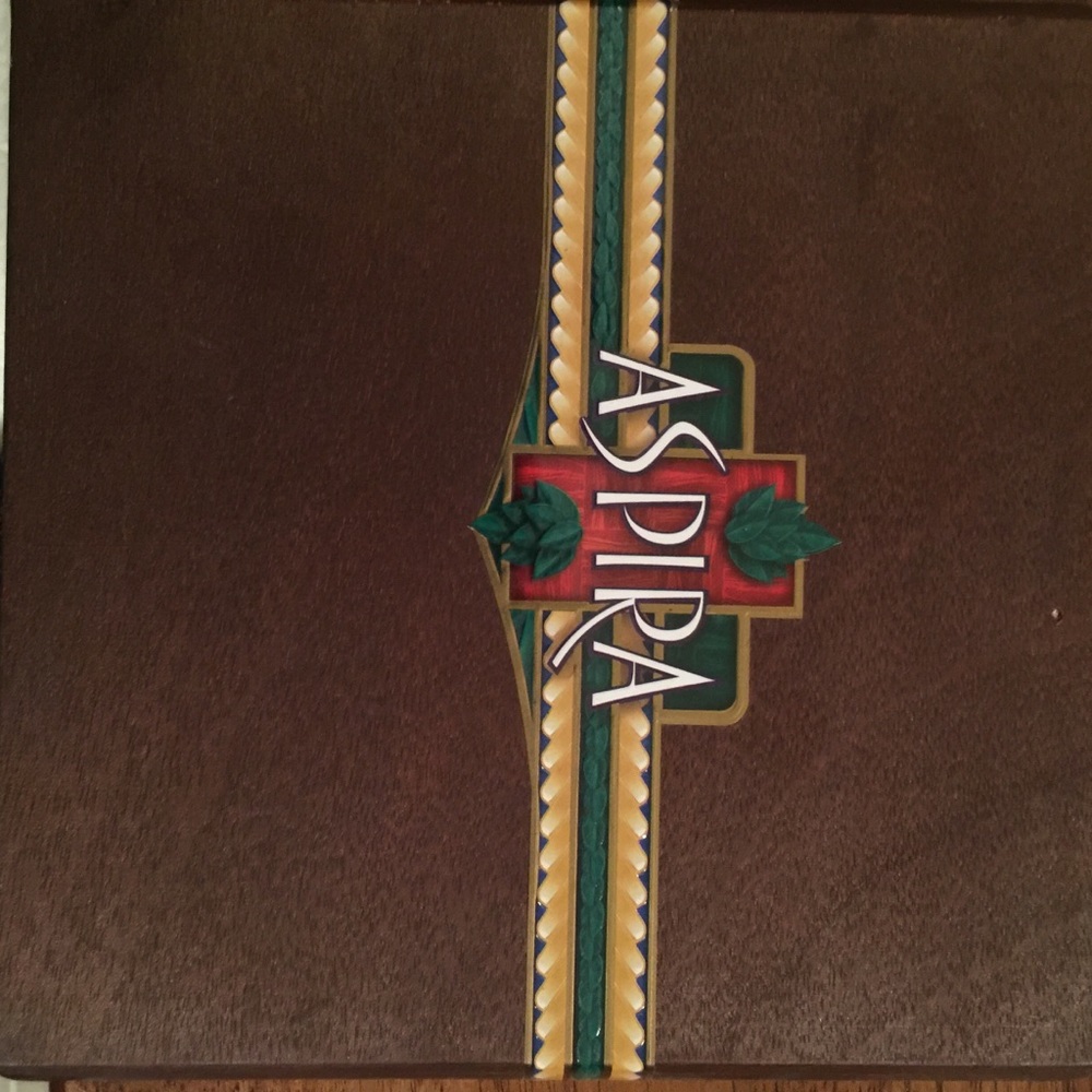 Beautiful wooden cigar box !